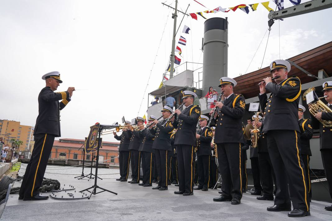 TCG Nusret Müze Gemisi’ne ziyaretçi akını - Resim: 28